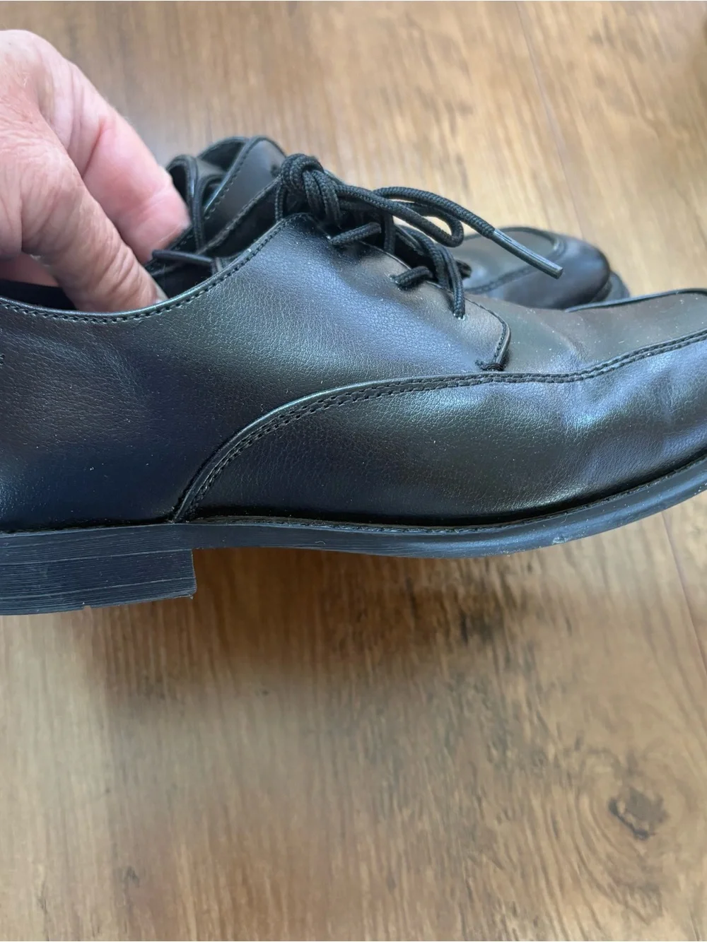 Sonoma Boys Black Lace-Up Oxfords size 4. INV25/578